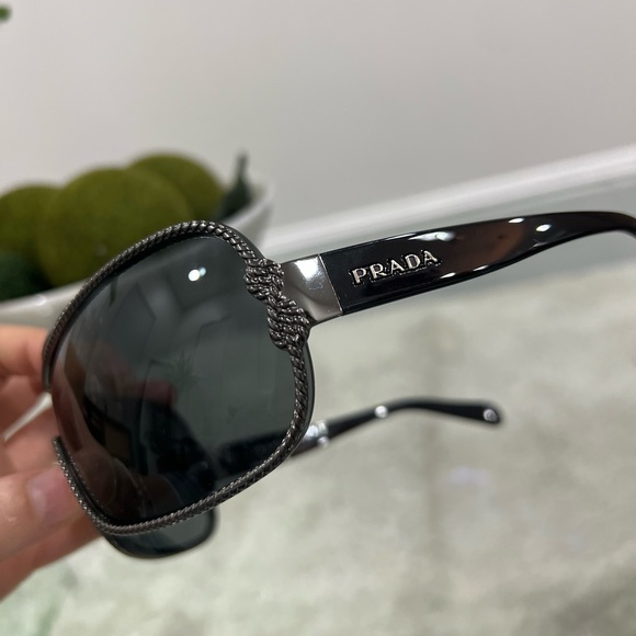 Authentic Prada sunglasses in black - Picture 3 of 4